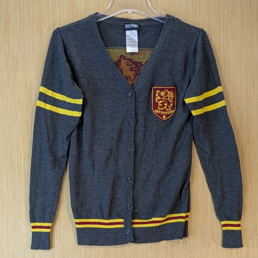 Harry Potter Gryffindor Womens Knit Cardigan Sweater Grey House Crest Size Small